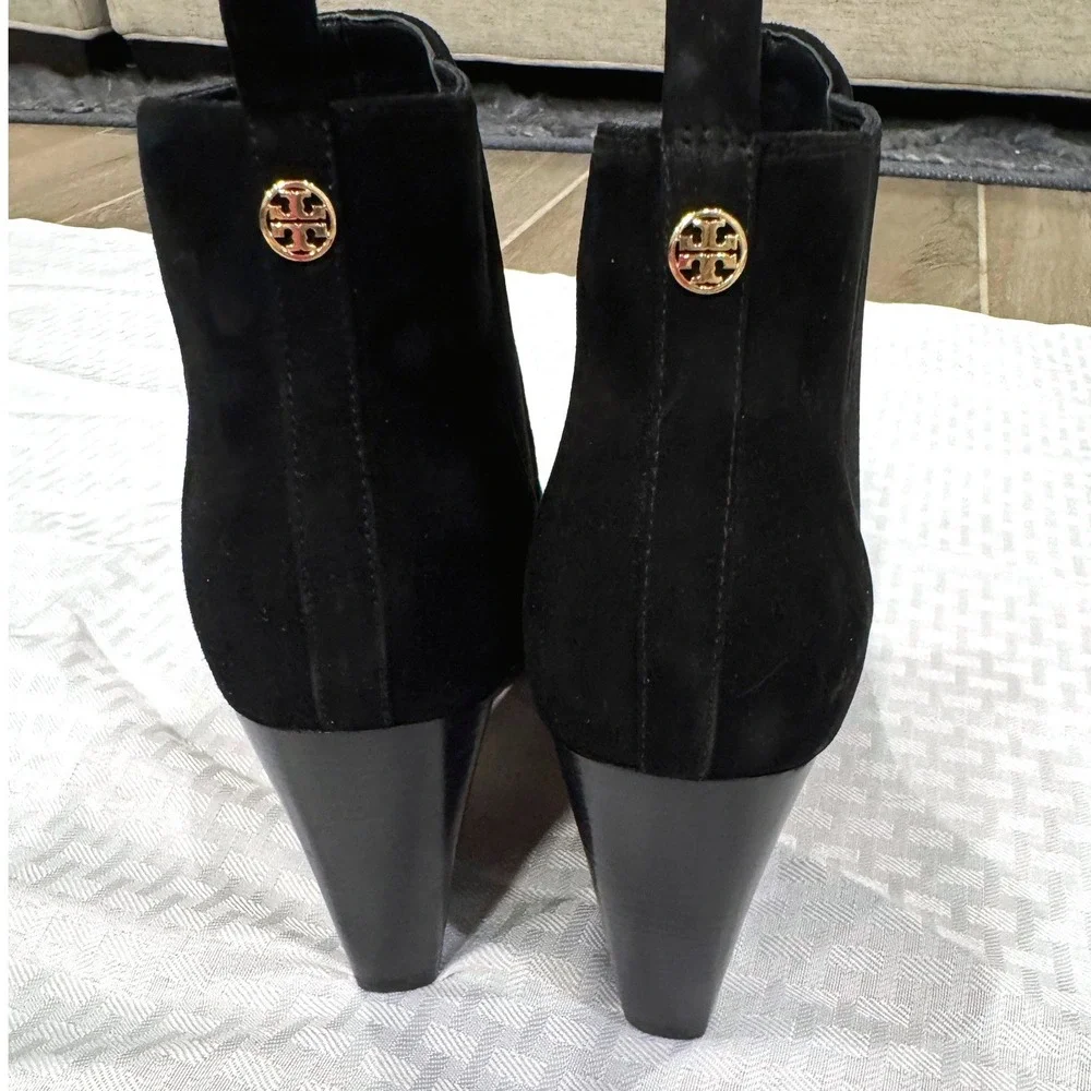 Tory Burch Black Suede Peep Toe Booties Women 8.5 Block Heel Chelsea Ankle Boots